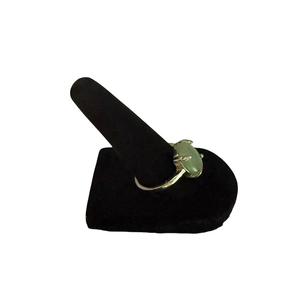 Green Jade Style Oval Gemstone Silver Tone Ring Vintage Look Size 8